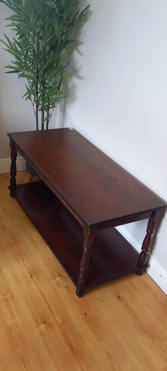 Coffee table - Image 1