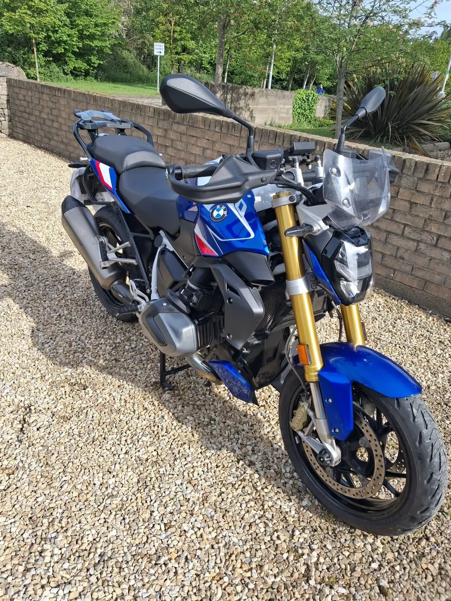 Motorcycle - Image 4