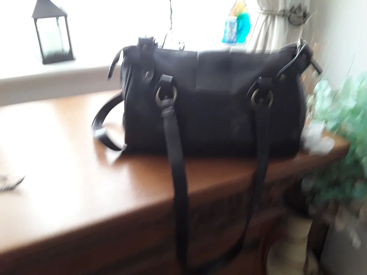 Ladies designer dark brown leather handbag - Image 3