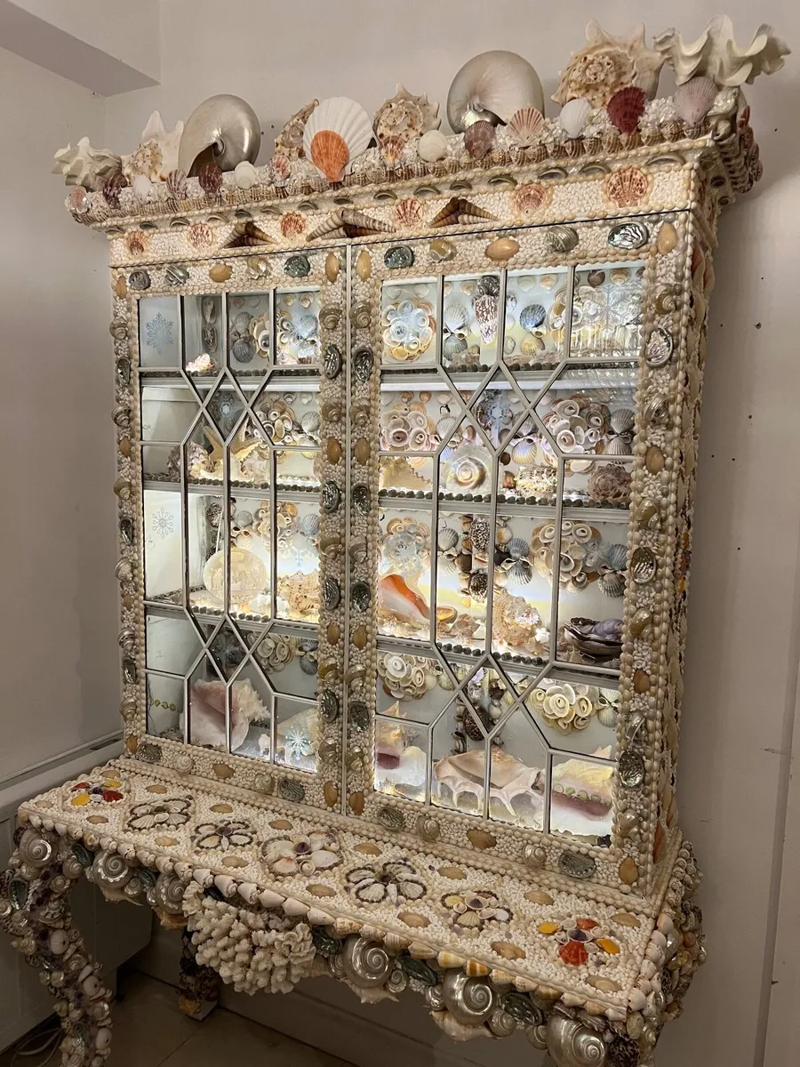 Large encrusted sea shells cabinet - Image 1