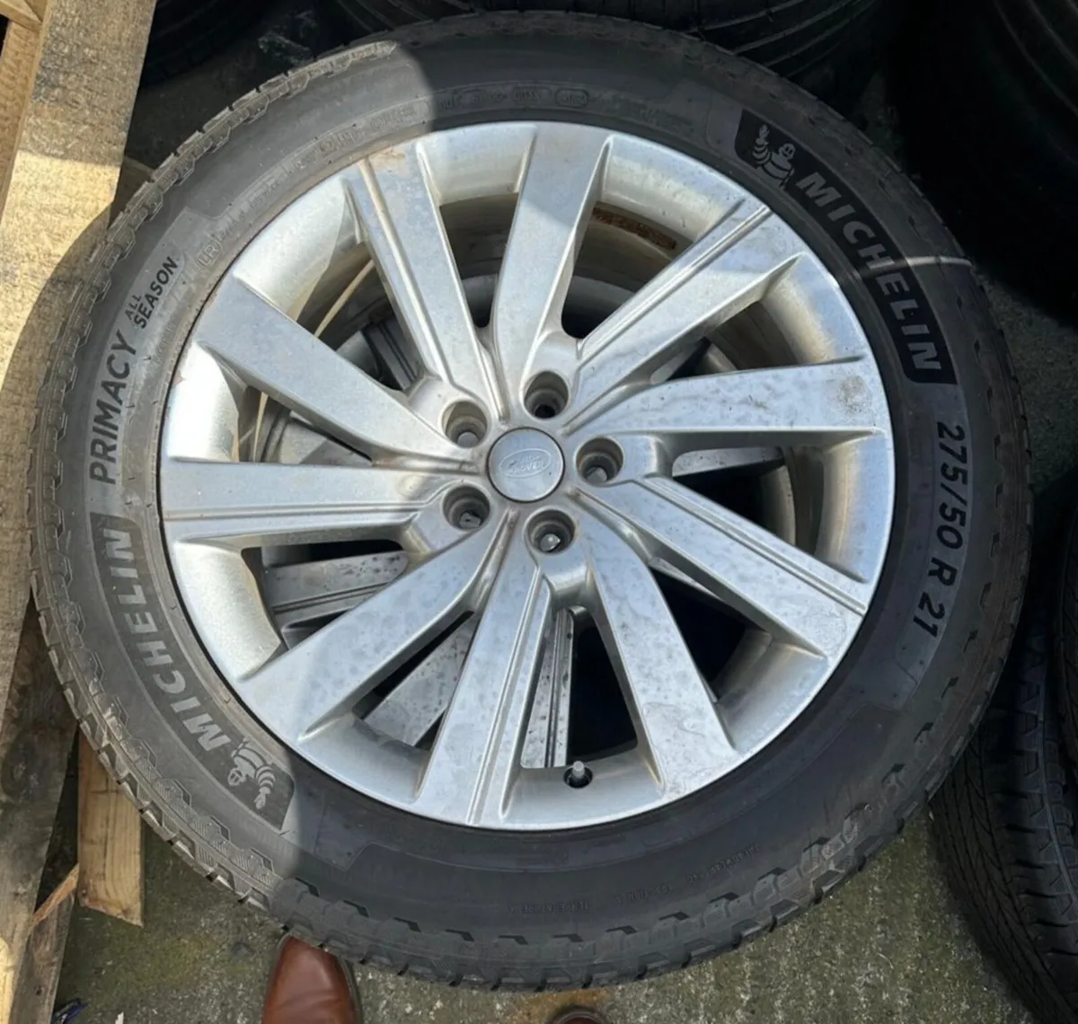21" Range Rover Alloys - Genuine - V.Low Km - Image 3