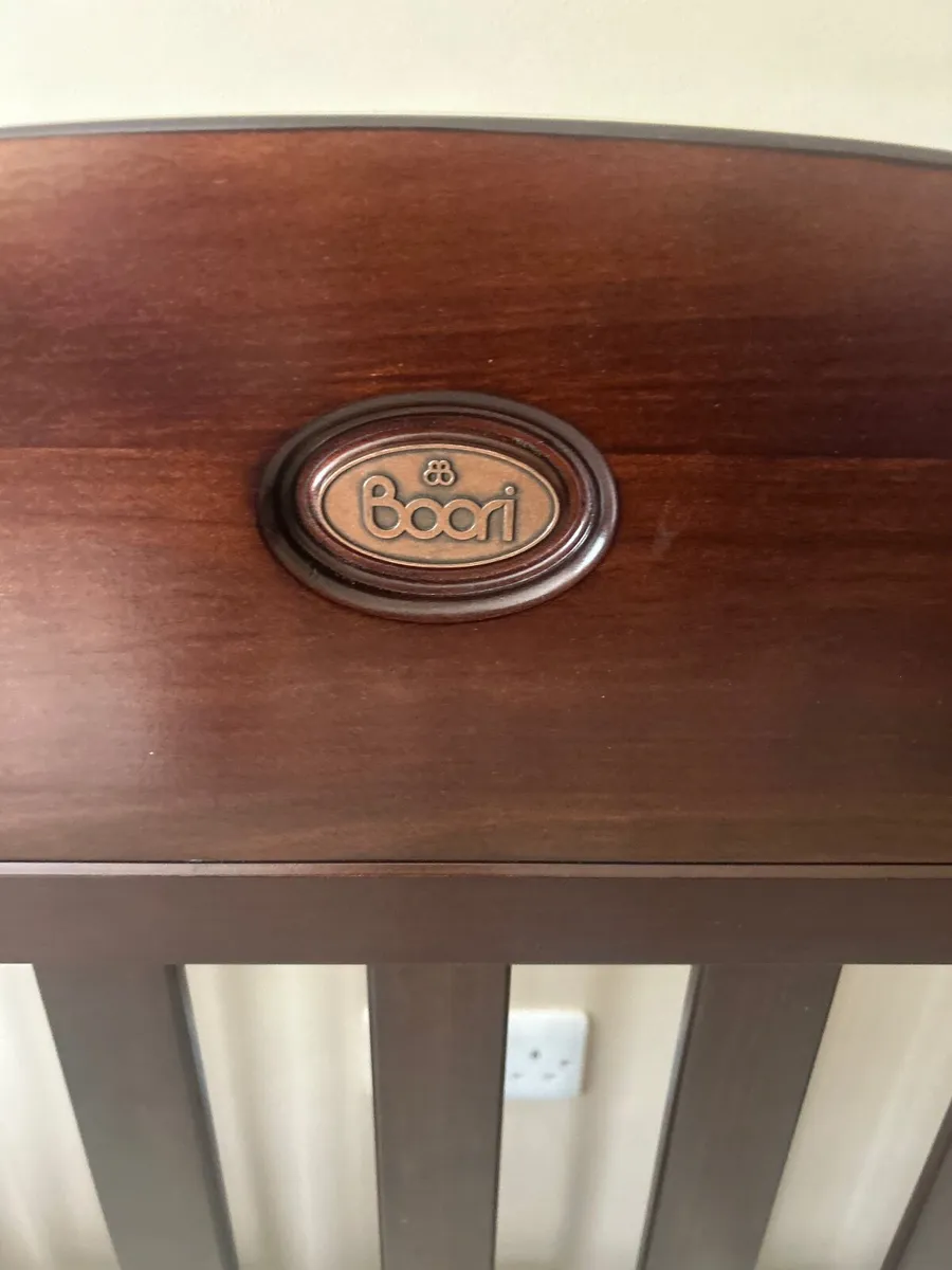 Boori Sleigh royal cot bed pre owned - Image 2