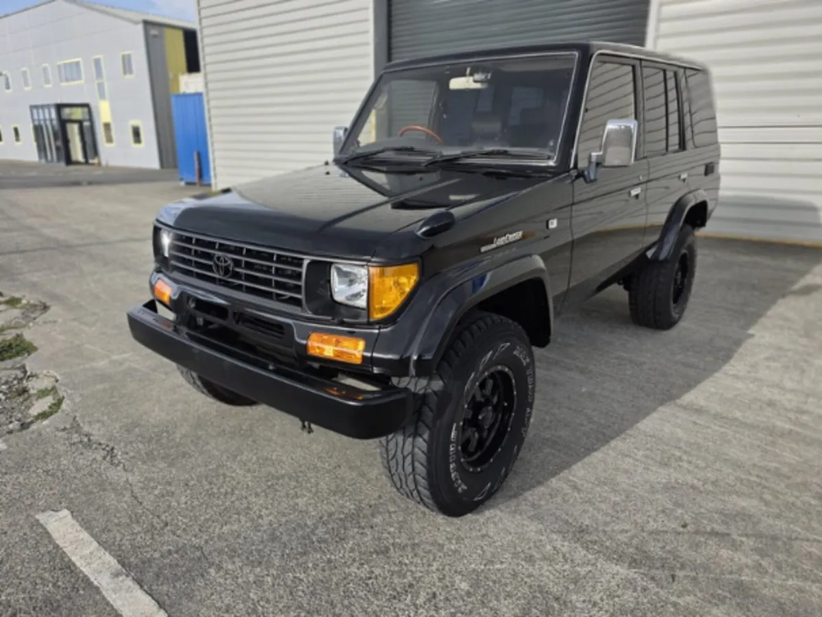 🇯🇵 Toyota Land Cruiser Prado 70 Series - Image 3