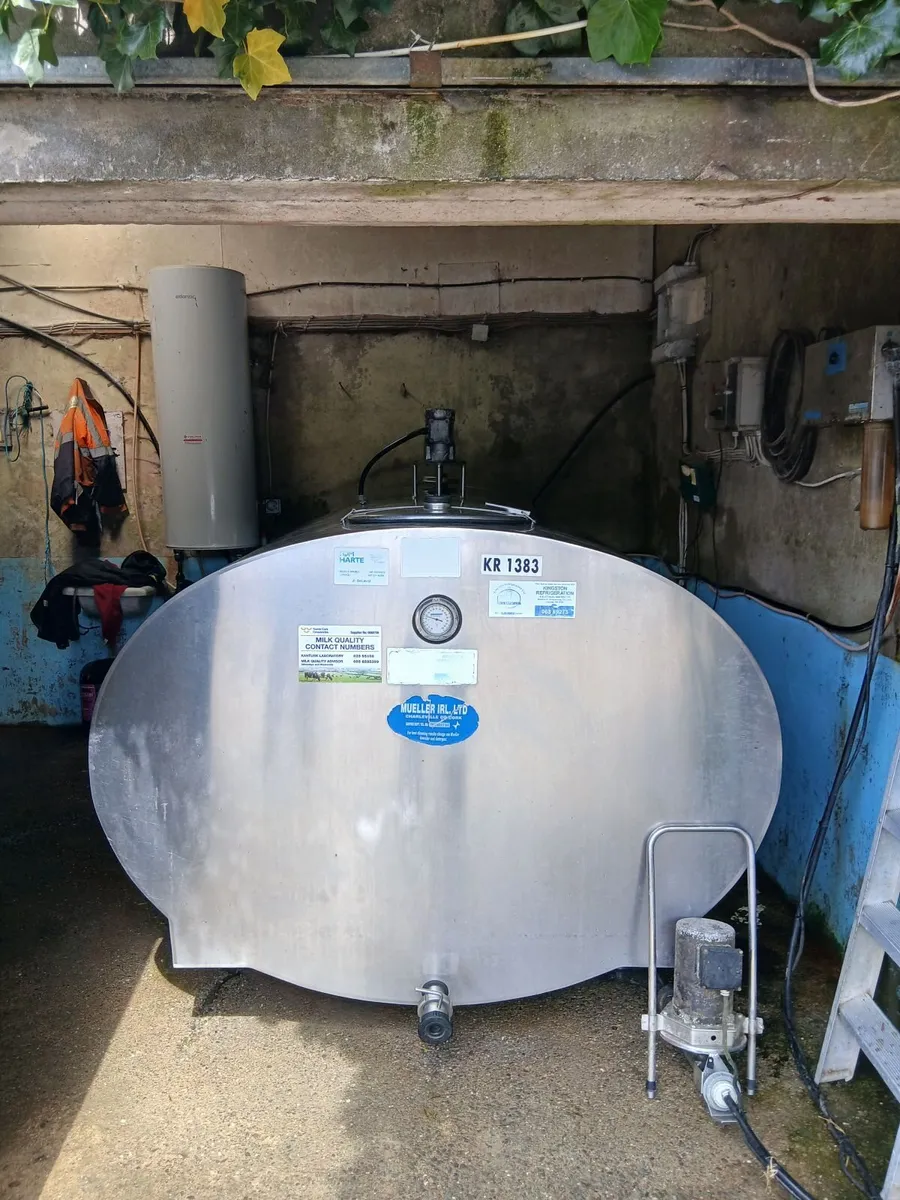 Mueller direct expansion Milk Tank - Image 4