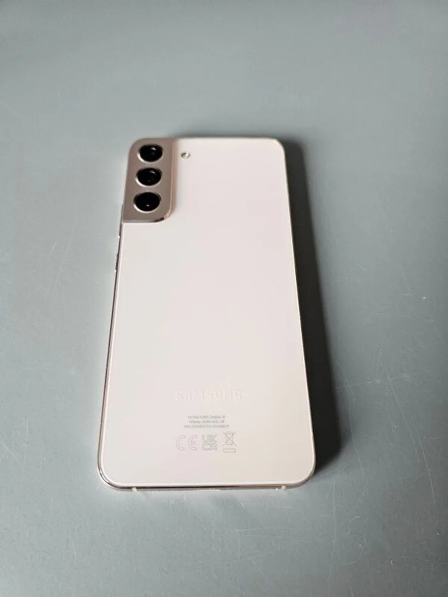 Samsung S22+ 256gb, 2 sim, Pink Gold, Mint Condition - Image 4