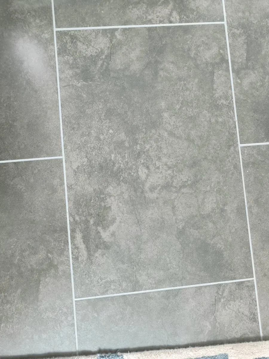 Porcelain tiles, slate cladding, adhesive+ grout - Image 1