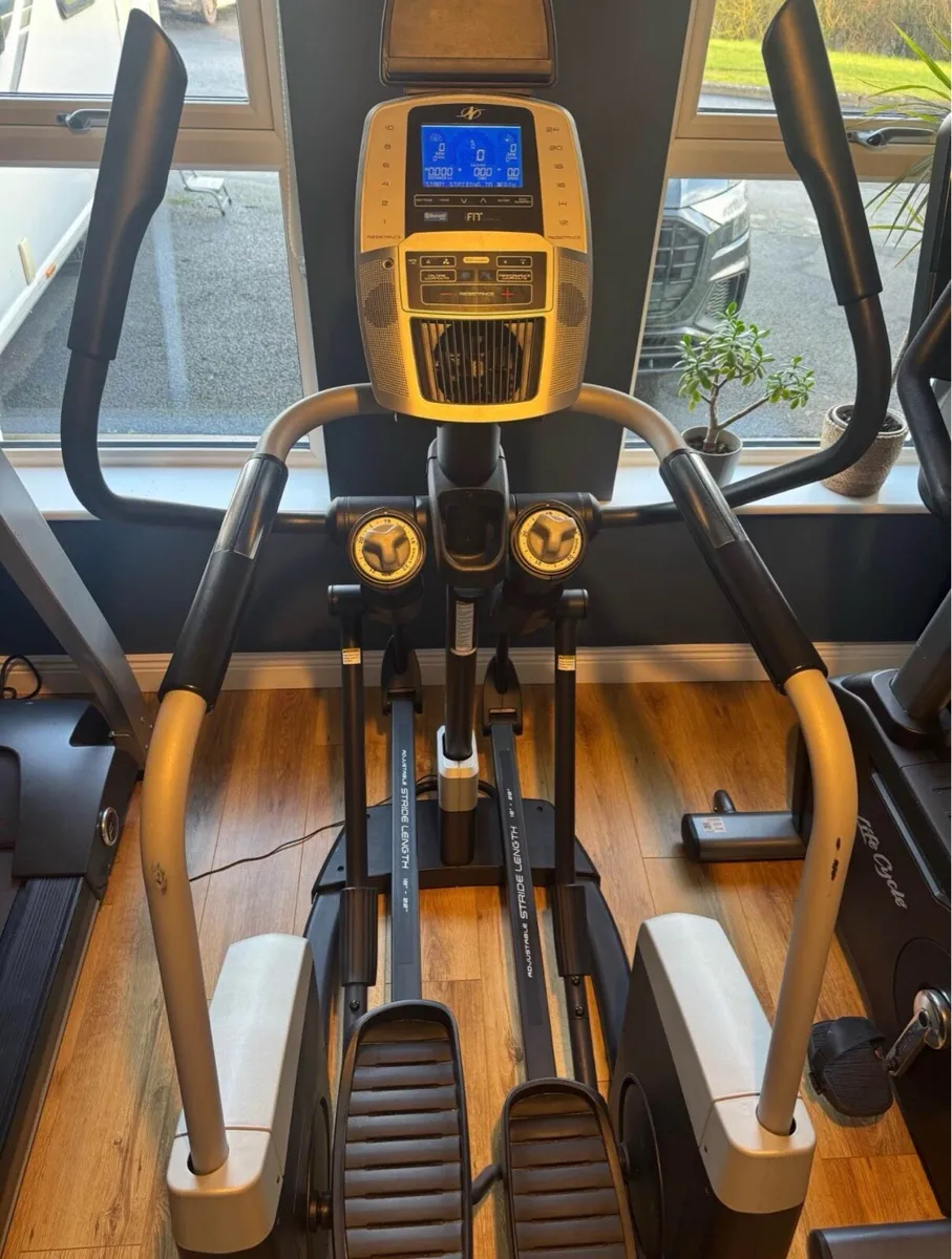 Cross Trainer - Image 2