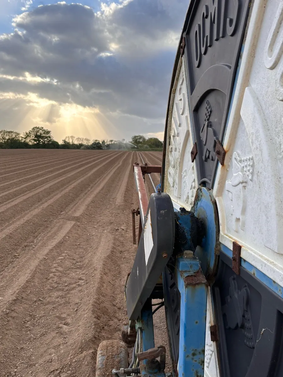 Irrigation machine - Image 1