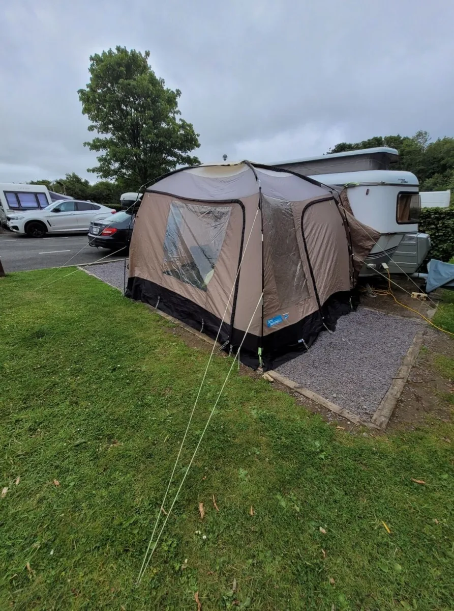 Awning - Image 4