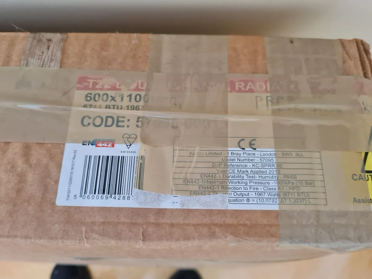 Central heating radiators in very good condition - Image 3
