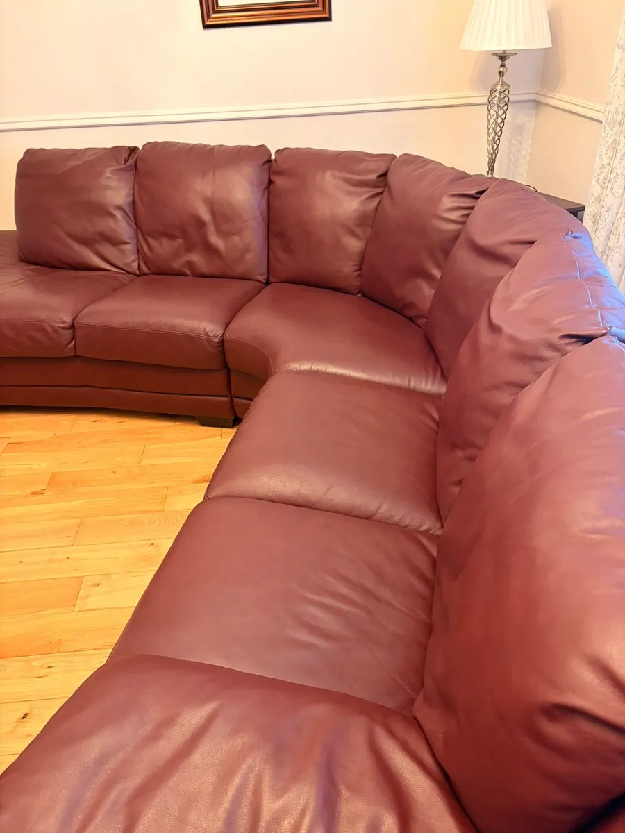 Natuzzi leather L-shape sofa - Image 2