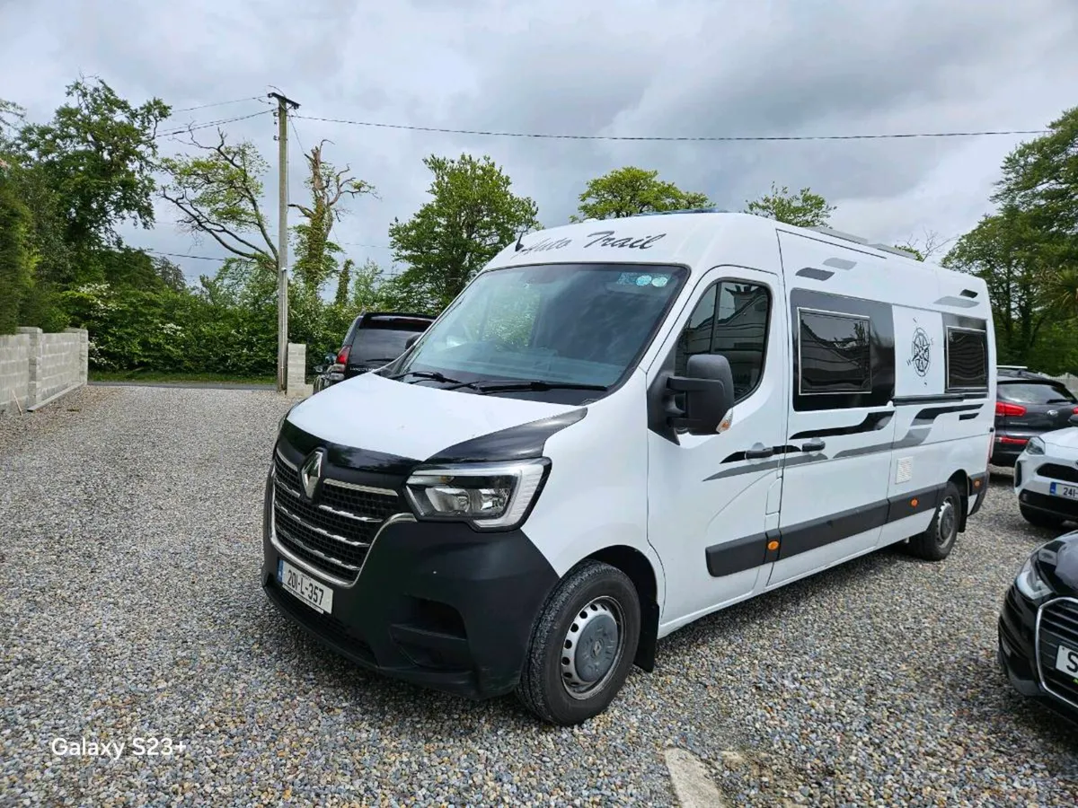 💥 2020 Renault Master 4 berth campervan 🔥 - Image 2