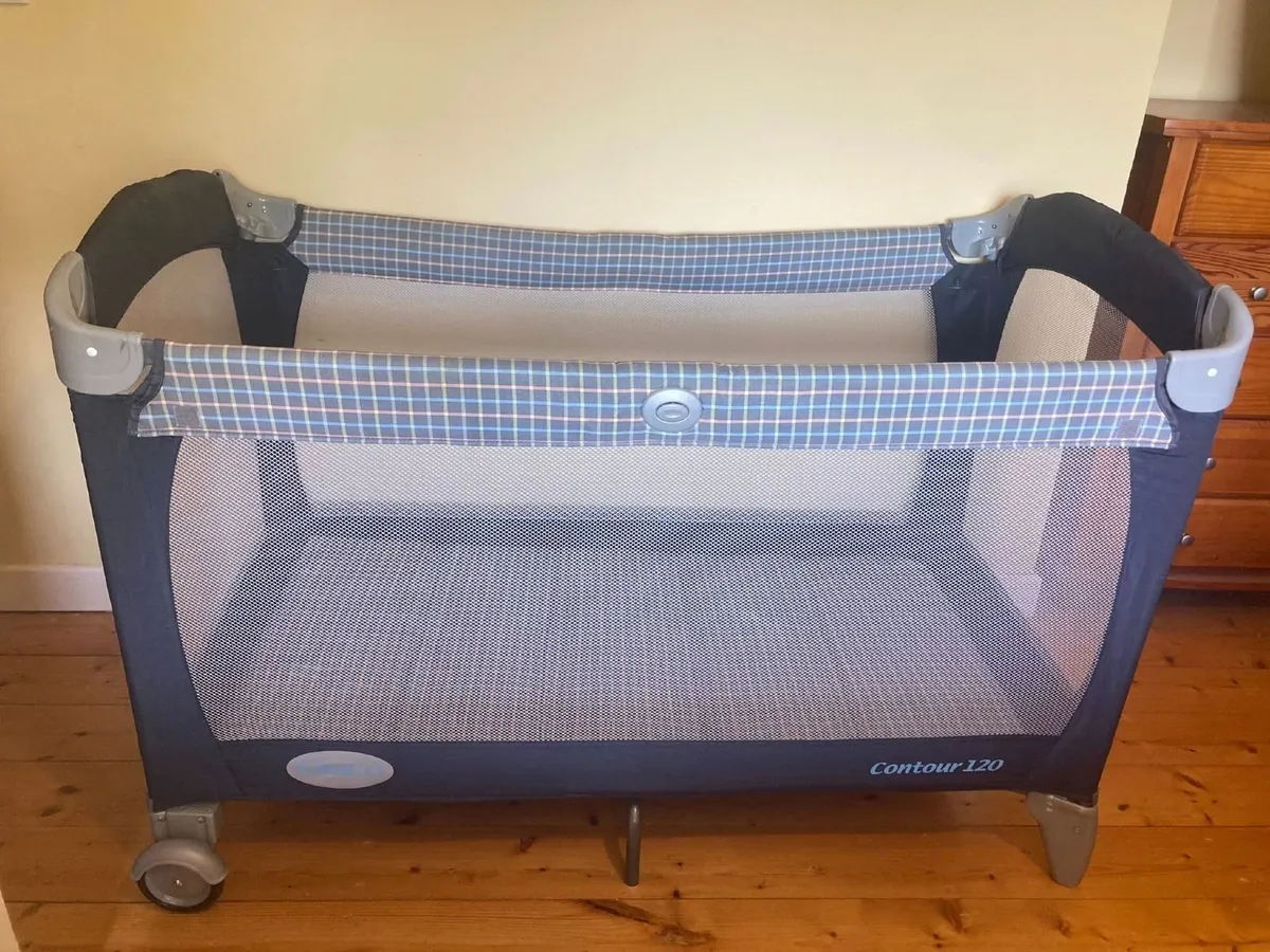 Graco Contour 120 Travel Cot / Playpen + Carry Bag - Image 2