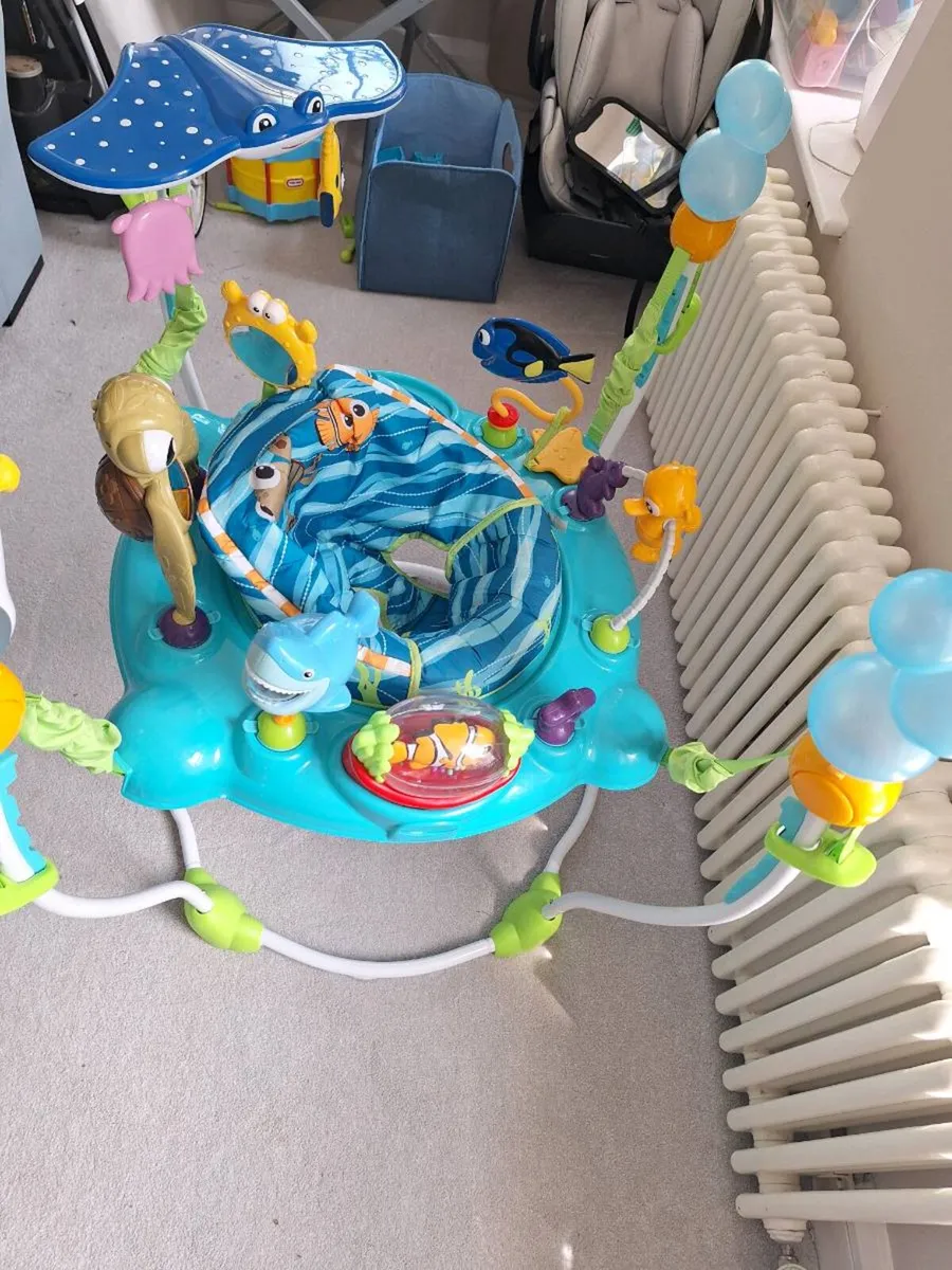 Bright Starts Disney Finding Nemo Sea of Activitie - Image 2