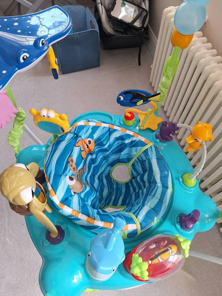 Bright Starts Disney Finding Nemo Sea of Activitie - Image 3