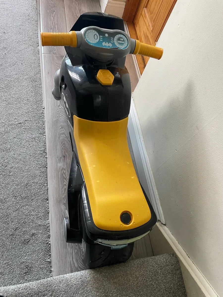 Batman Motercycle - Image 3