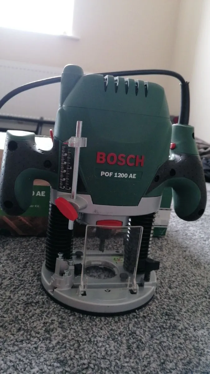 BOSCH POF 1200 AE Electric Router - Image 2