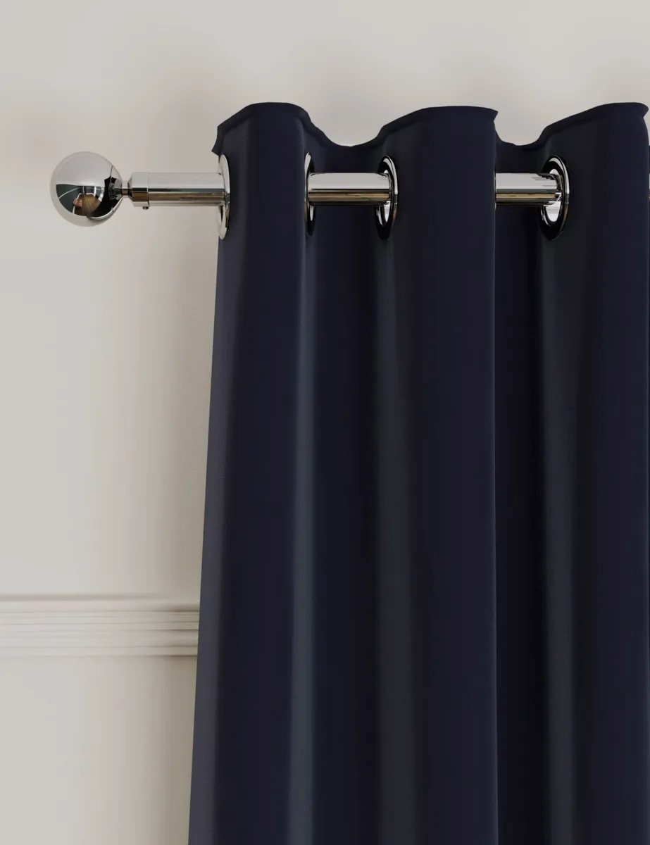 Curtains - Image 4