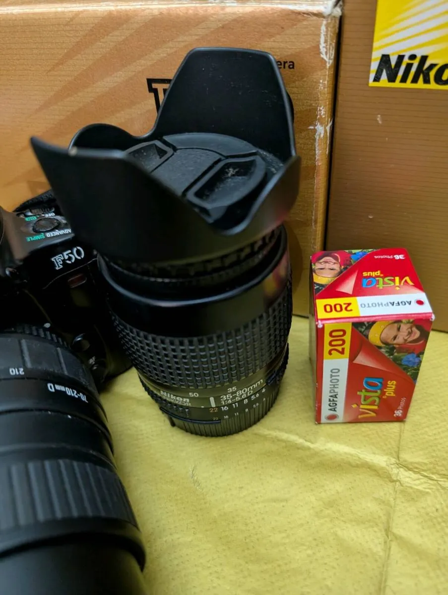 Nikon Pro Digital & 35mm Film Photography Kit - Image 4