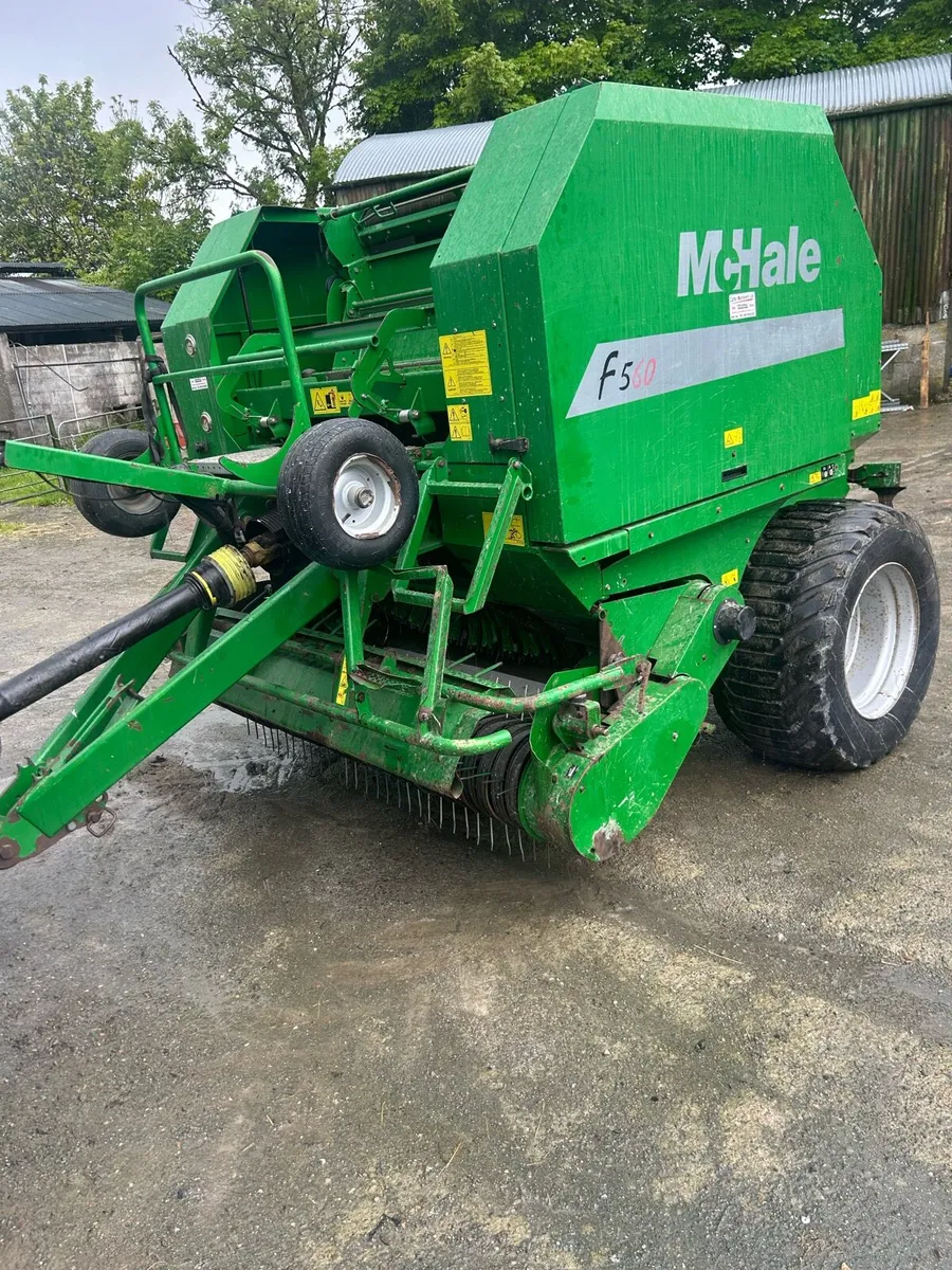 Mchale baler F560 - Image 1