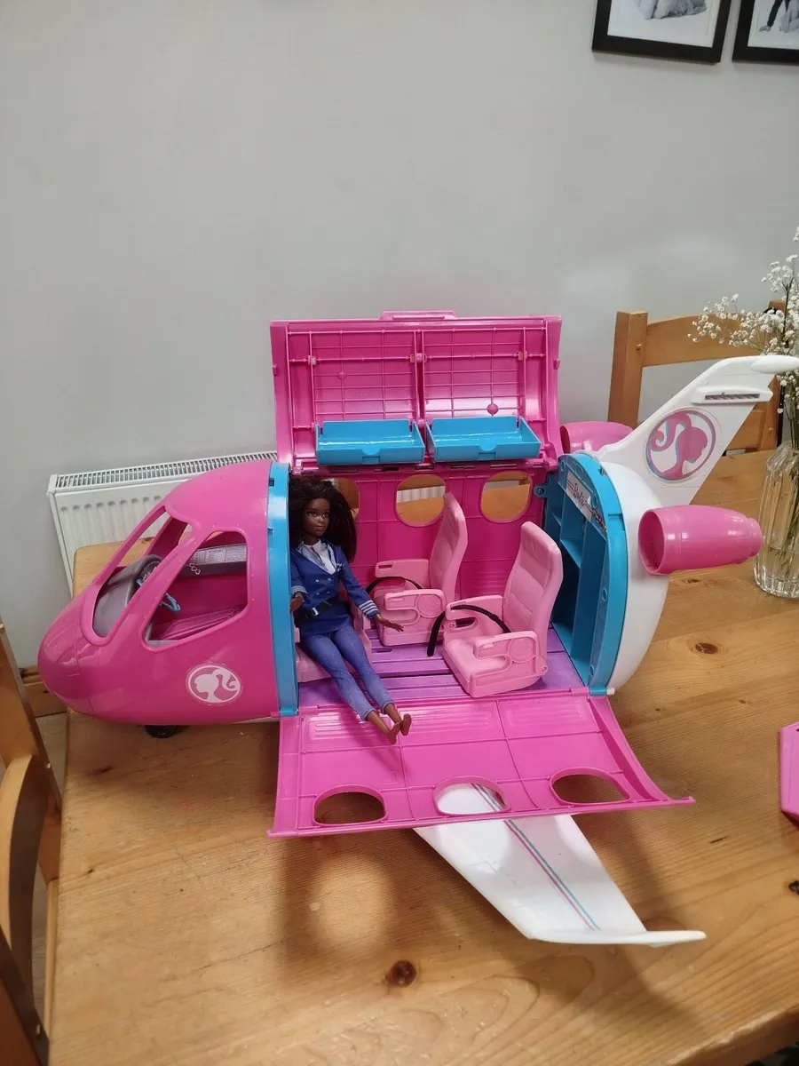 Barbie Airplane - Image 1