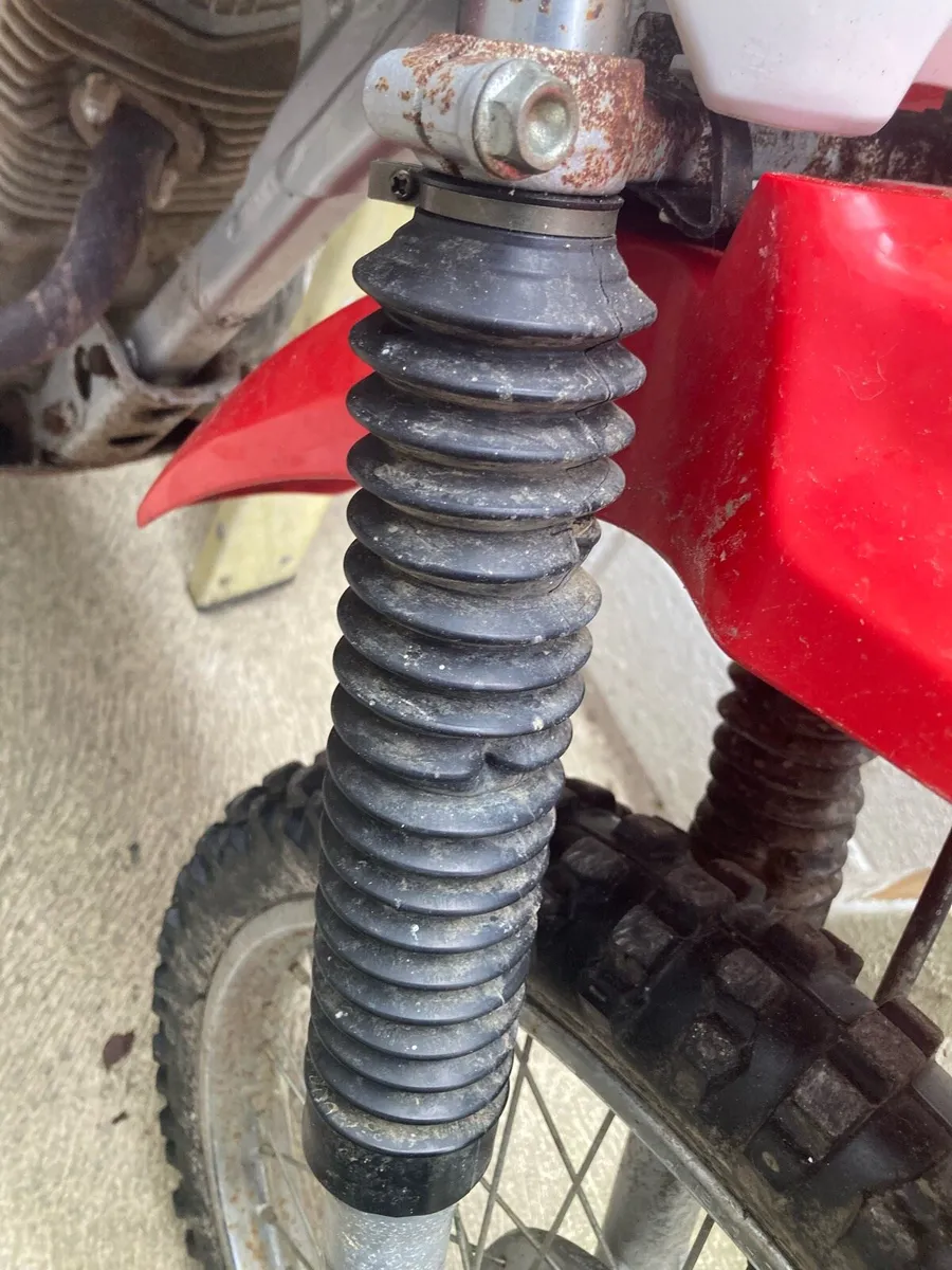 Honda XR100r off road motorcycle - Image 2