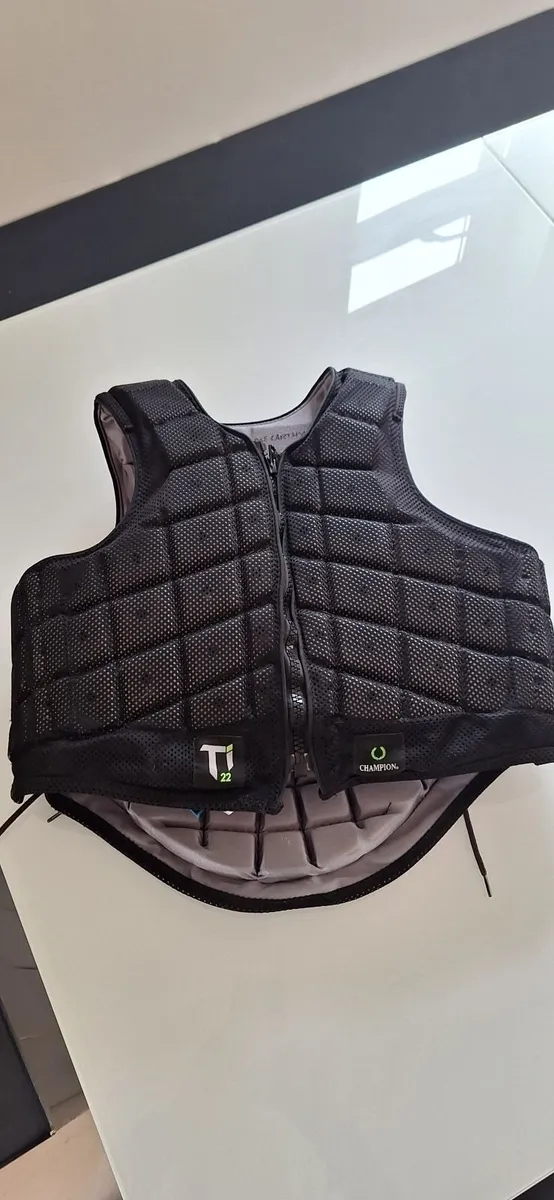 Horseriding body protector FREE - Image 1