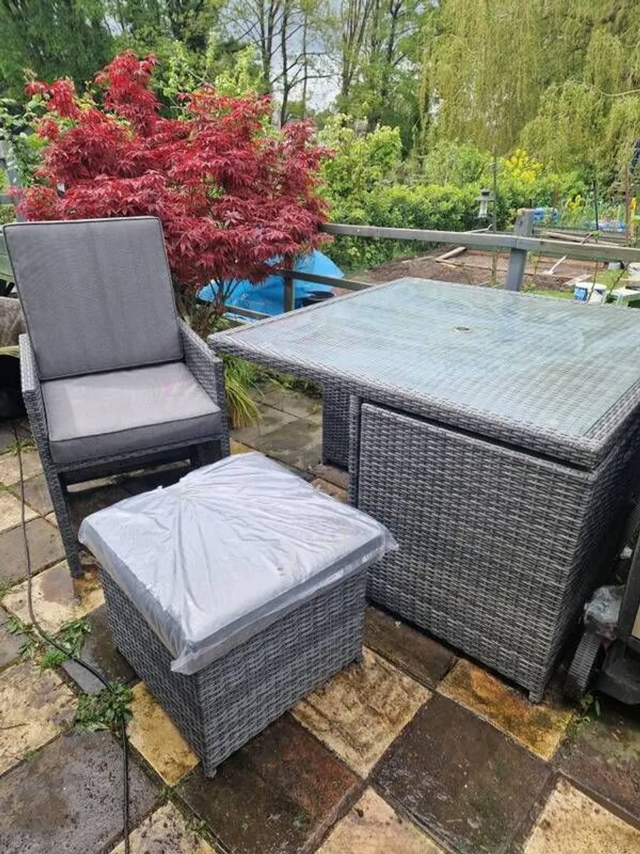 garden furniture - Image 1