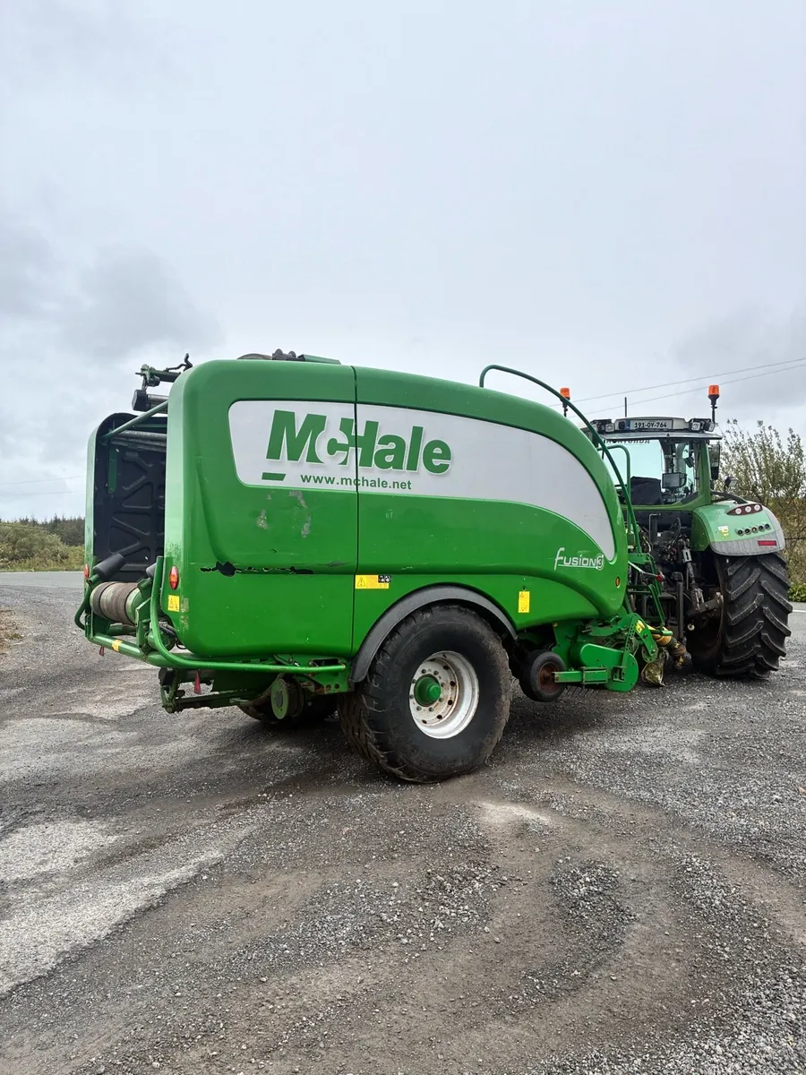 2015 Mchale fusion 3 - Image 1