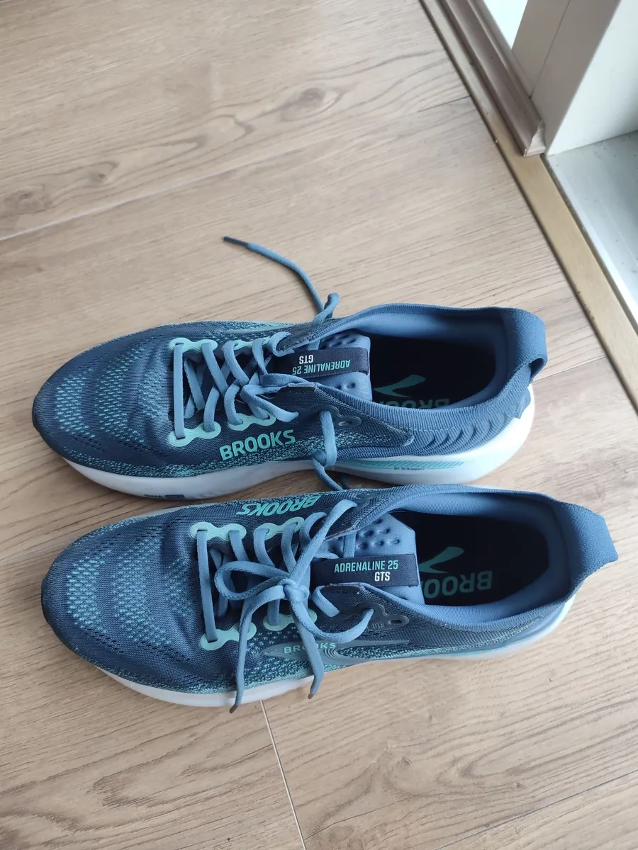 Brooks Adrenaline GTS 25 - Size UK 9 (EU 44) - Image 2