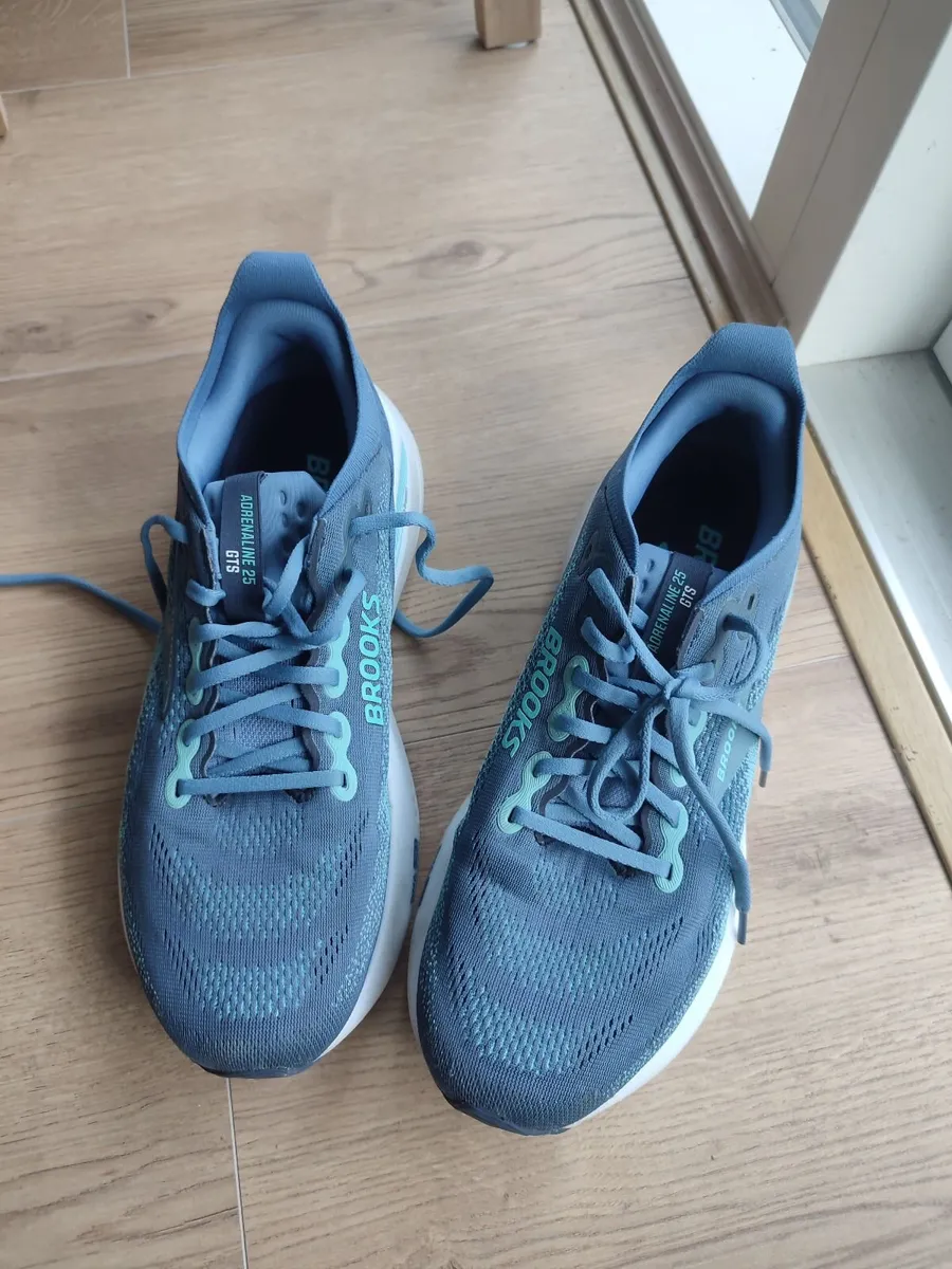 Brooks Adrenaline GTS 25 - Size UK 9 (EU 44) - Image 3
