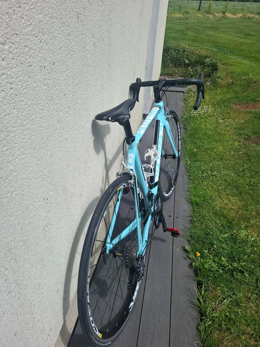 Carbon bike - Image 1