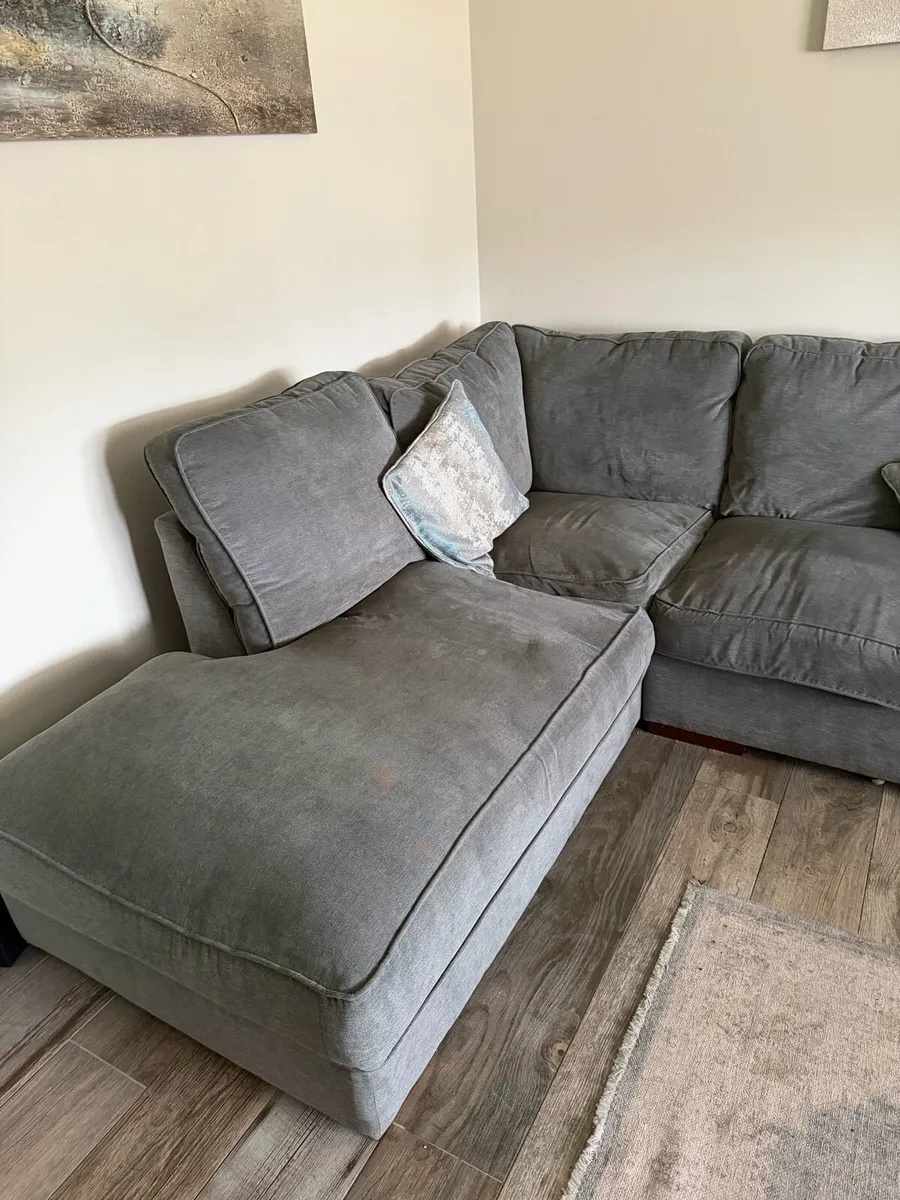 L Shaped couch and two seater - Image 3