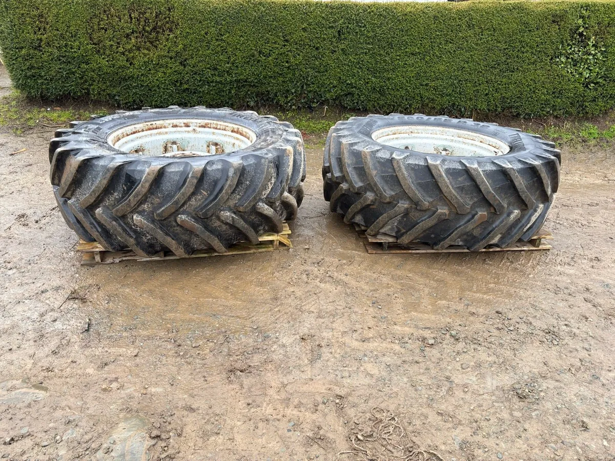 600/65R38 Wheels - Image 1