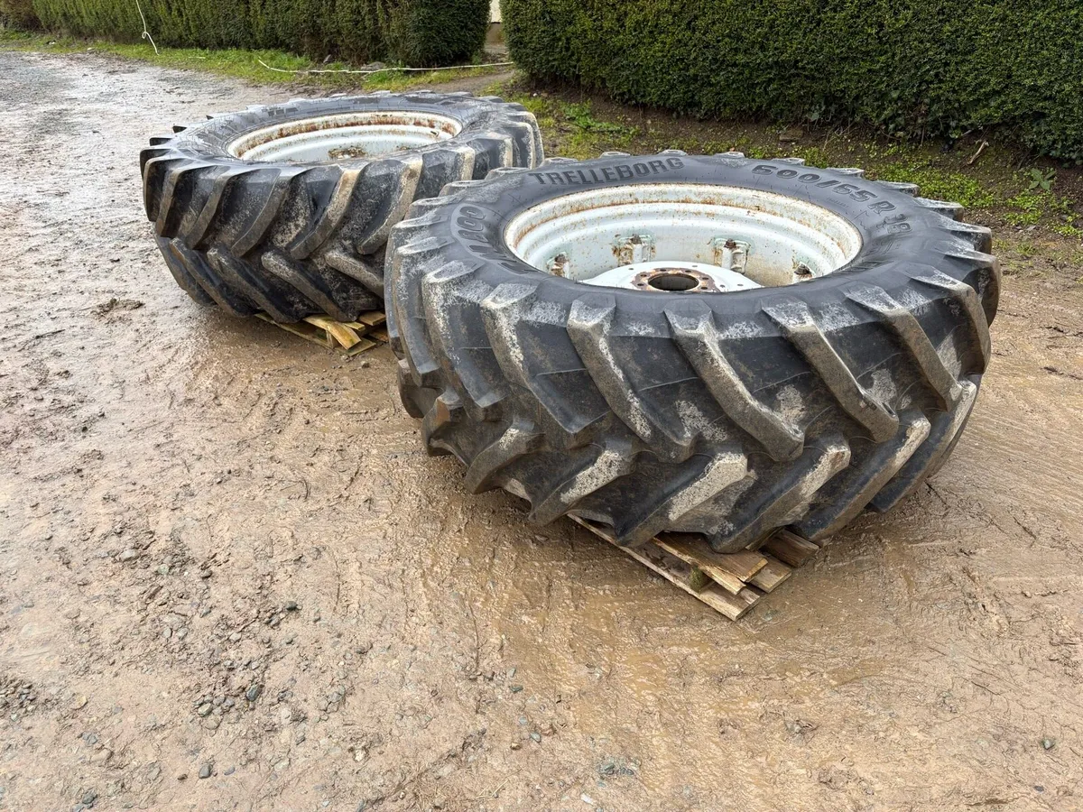 600/65R38 Wheels - Image 3