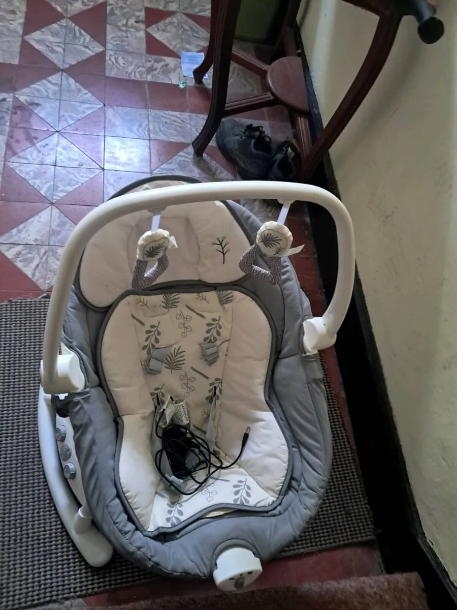 Joie sansa baby rocker - Image 3