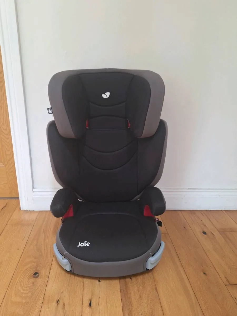 Joie Car seat (x2) - Image 1