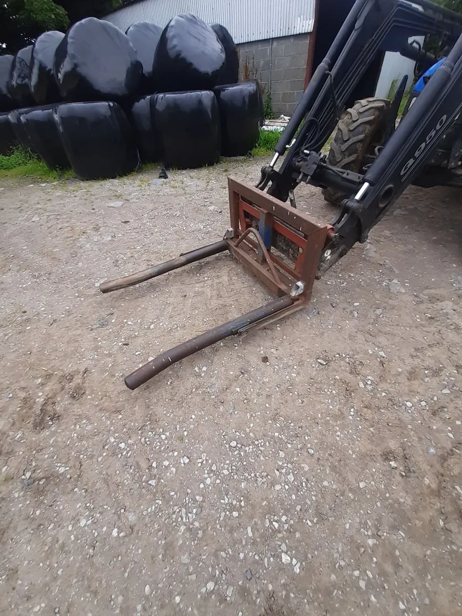 Bale Handler - Image 2