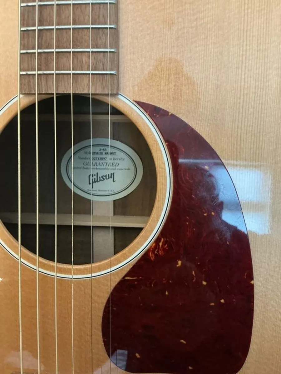 Gibson J45 Studio - Image 3