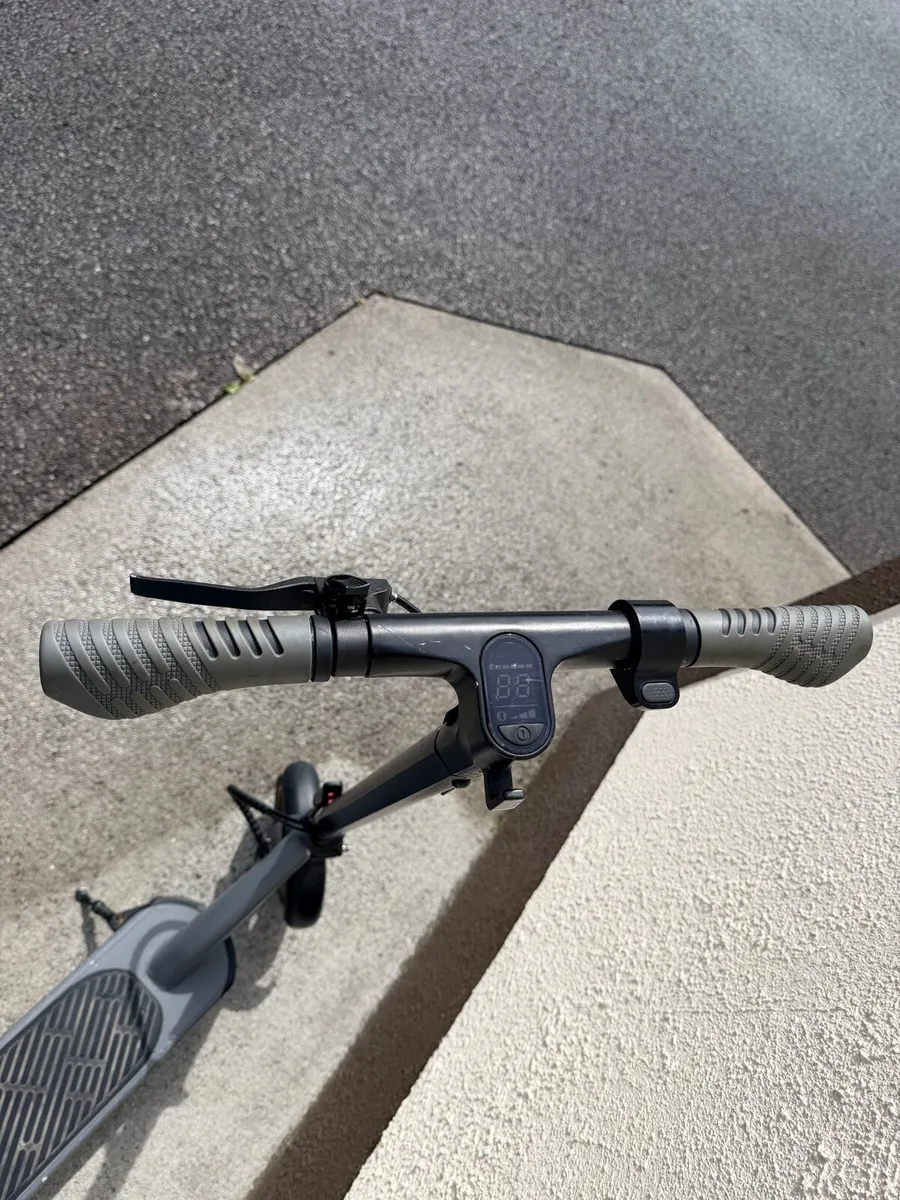 Electric scooter - Image 3