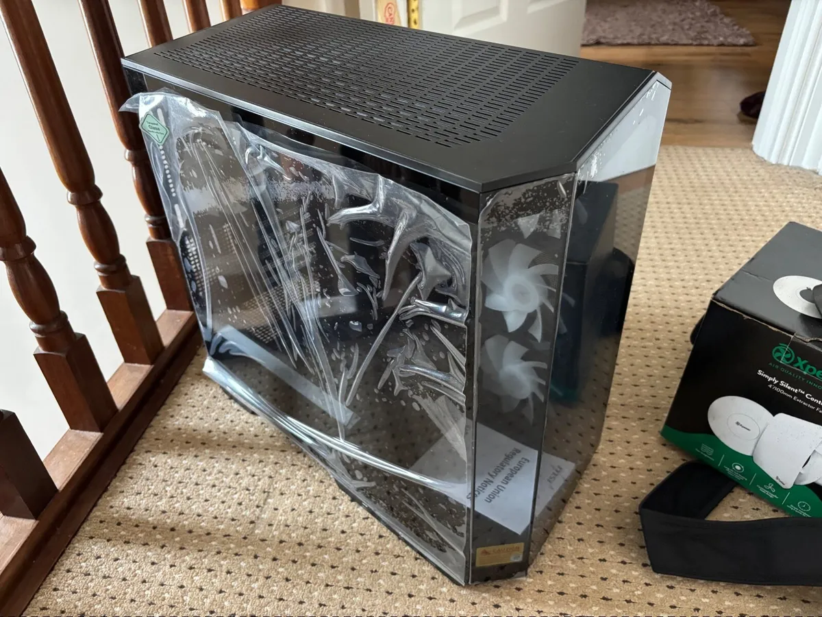MSI MAG PANO M100R *Never Used* - Image 1