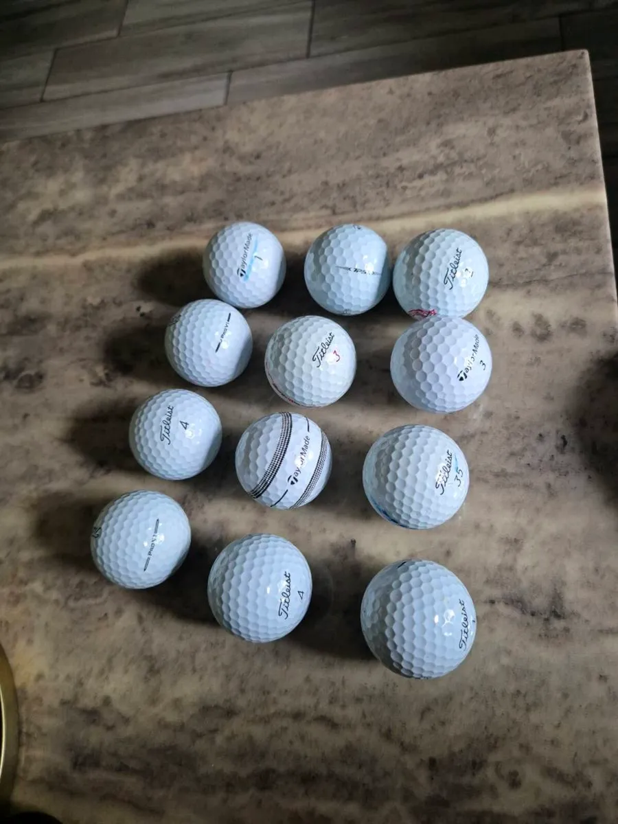 Golf balls - Image 1