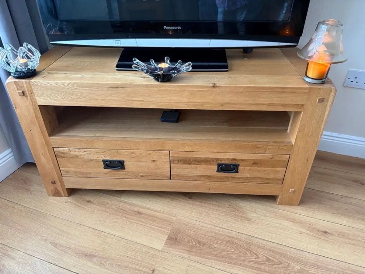 TV unit - Image 1