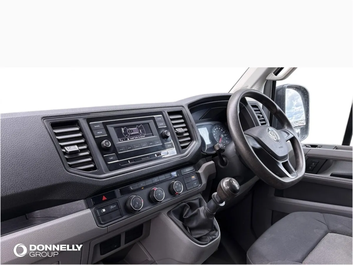 Volkswagen Crafter Cr35 Mwb Diesel Fwd Startline - Image 2