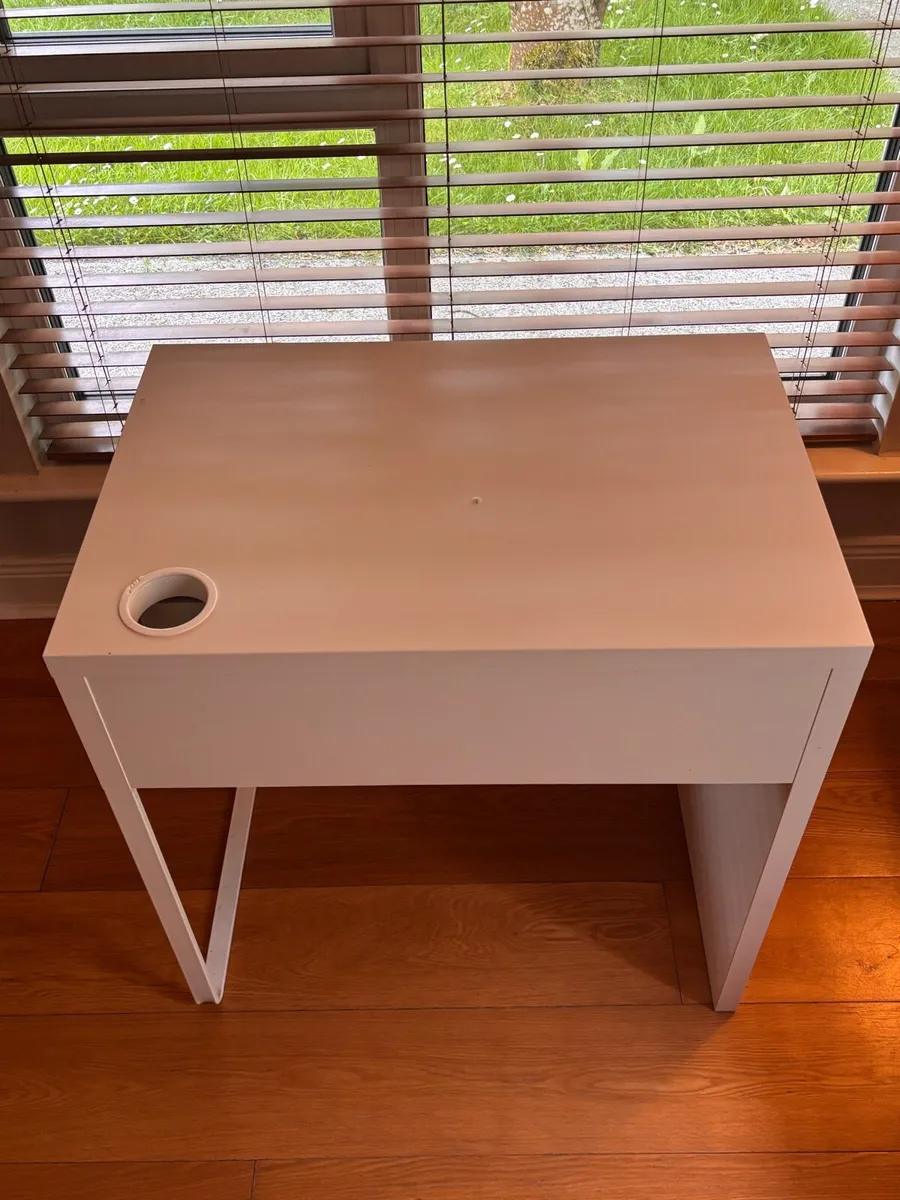 Desk with drawer - Free - Image 2