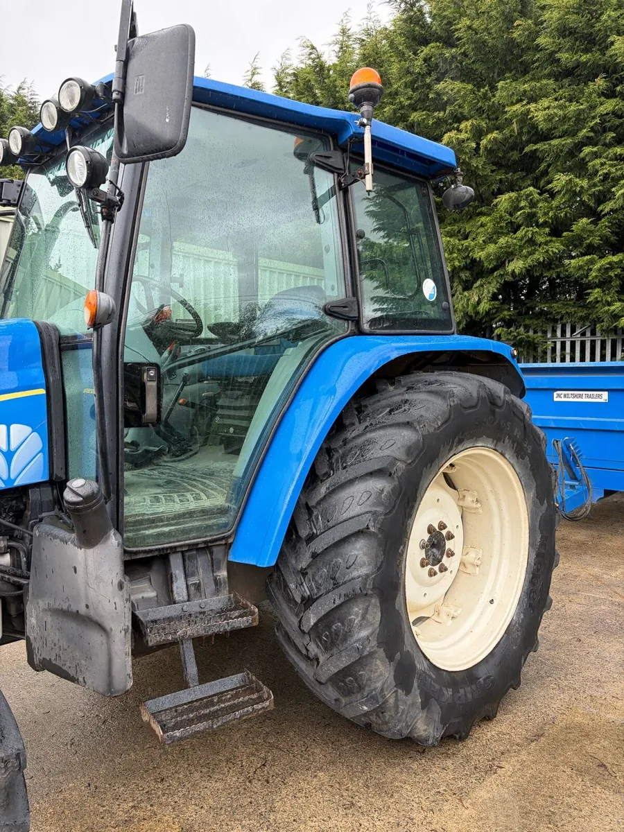 New Holland T5070 - Image 3