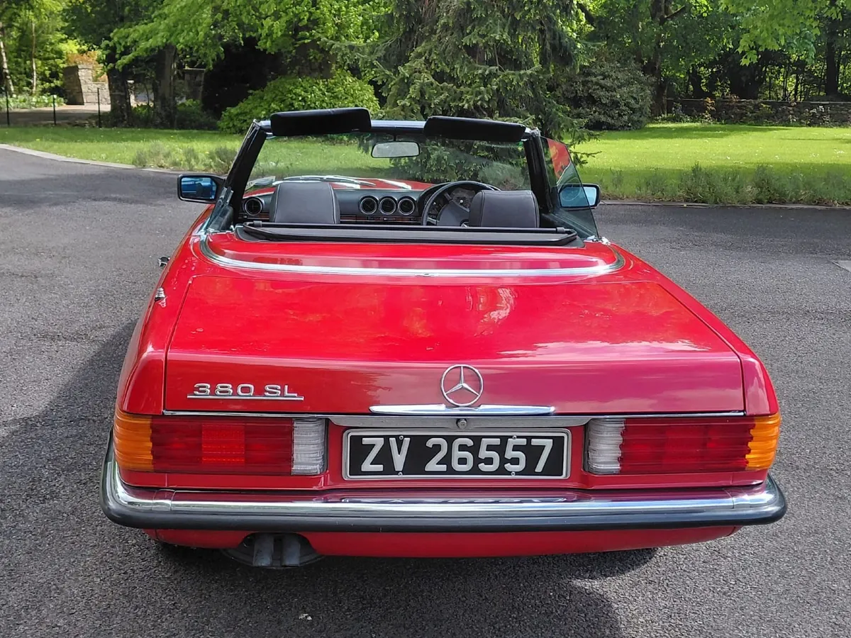 Mercedes-Benz 380sl - Image 3