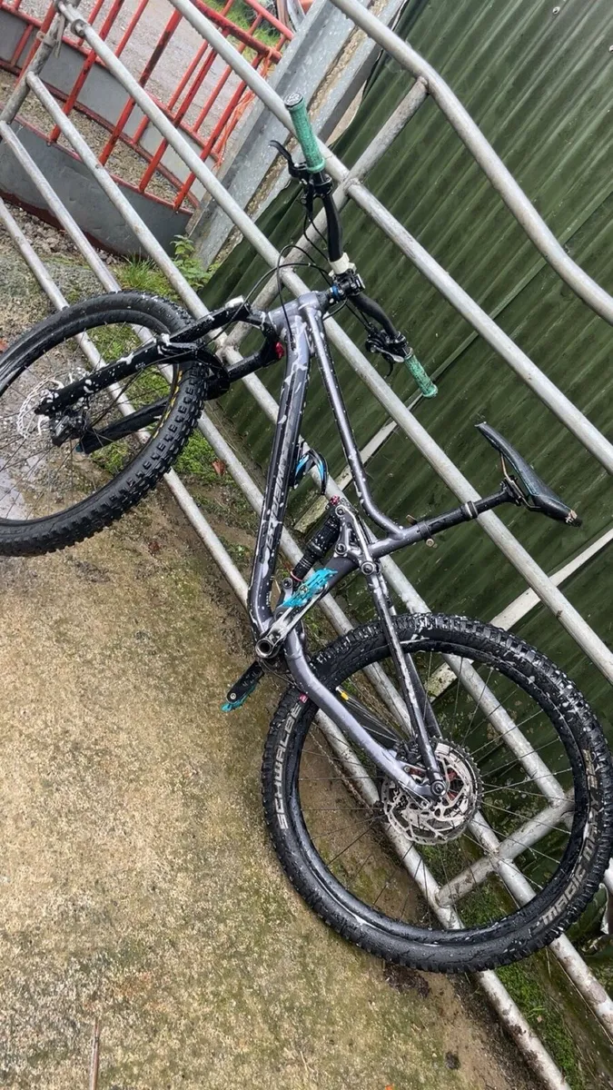 Mountain Bike - Image 2