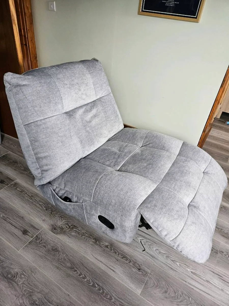 Recliner - Image 1