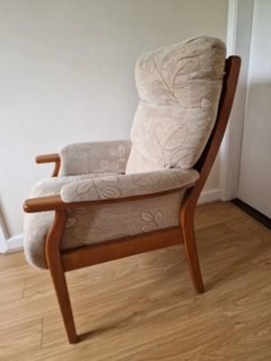 armchair - Image 3